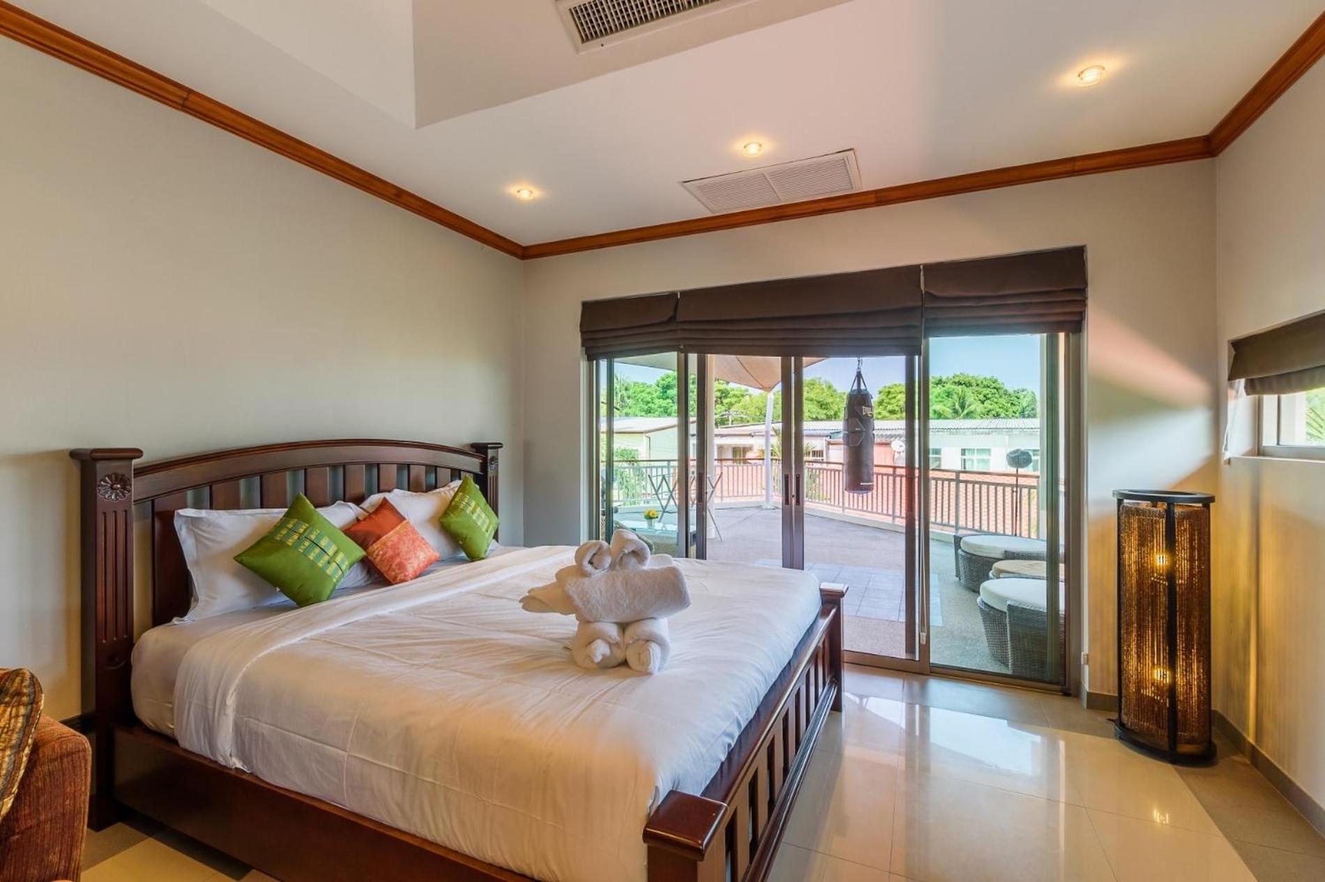 Amber Pool Villa Naiharn Rawai Екстериор снимка